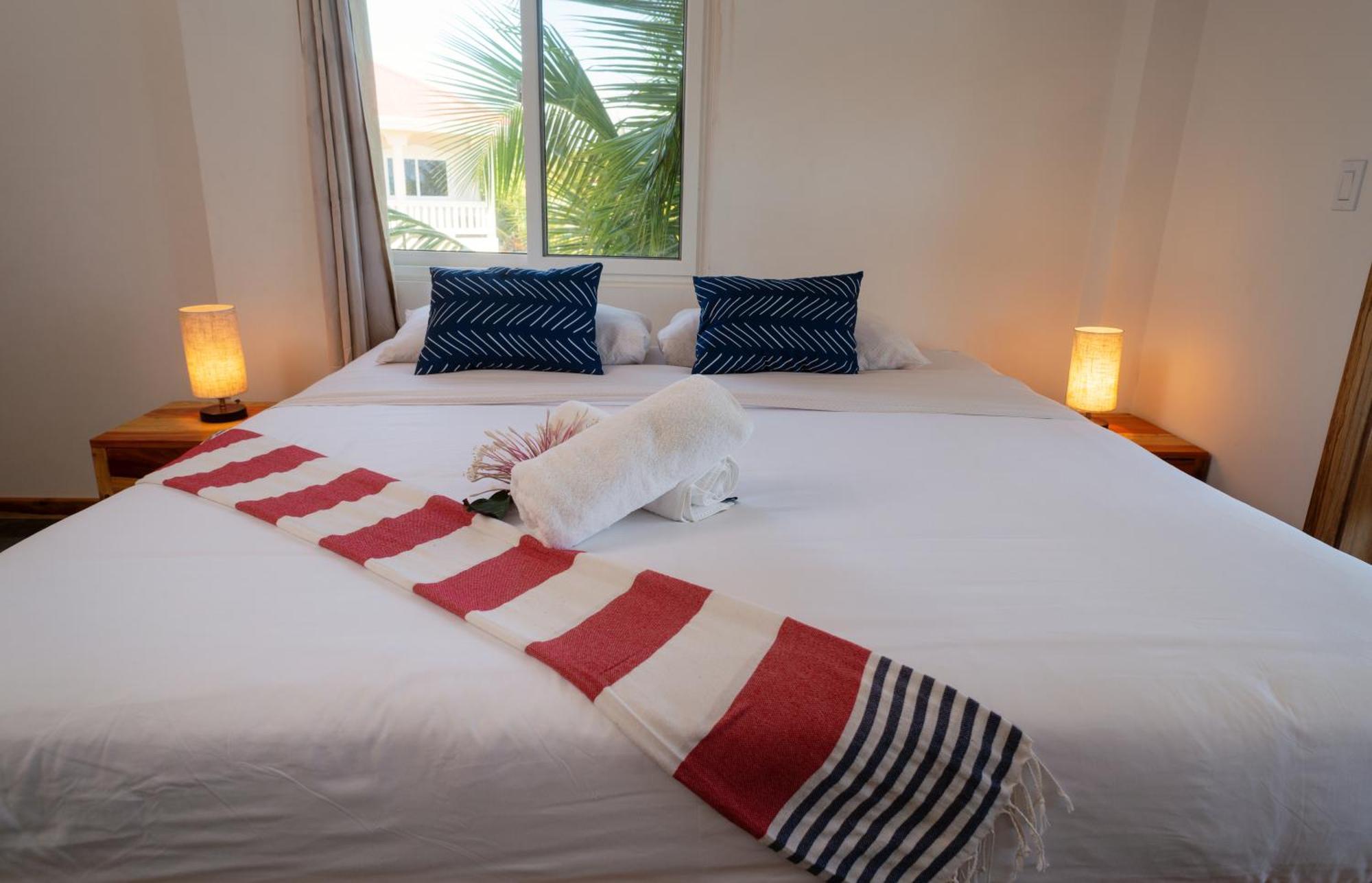 Sandy Feet Beach Resort Placencia Extérieur photo