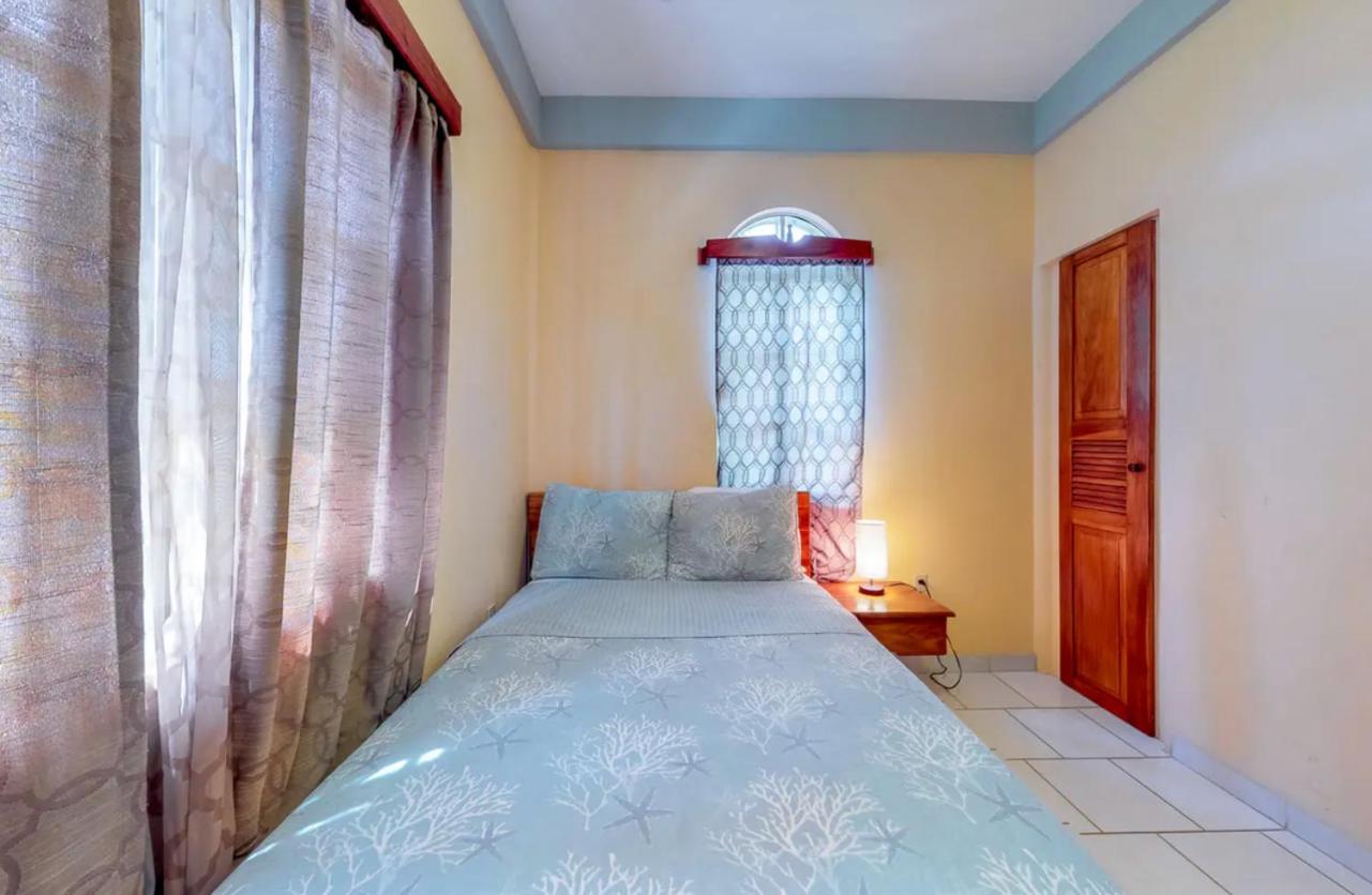 Sandy Feet Beach Resort Placencia Extérieur photo